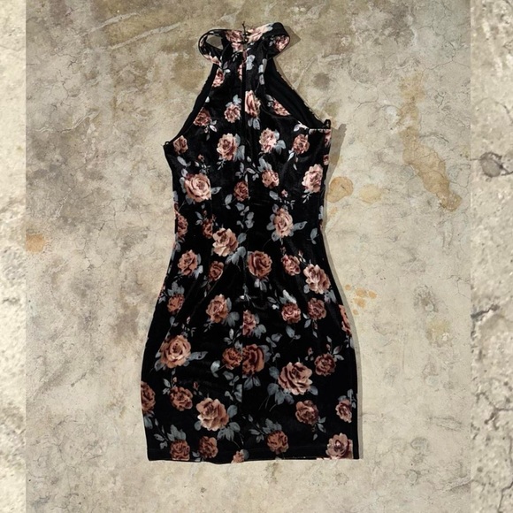 Coquette sexy body con rosette dress - Picture 2 of 6